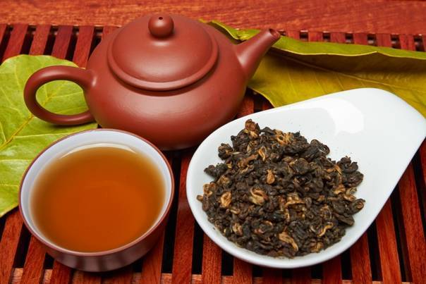 Дянь хун - юньнаньский красный чай с земли дянь
