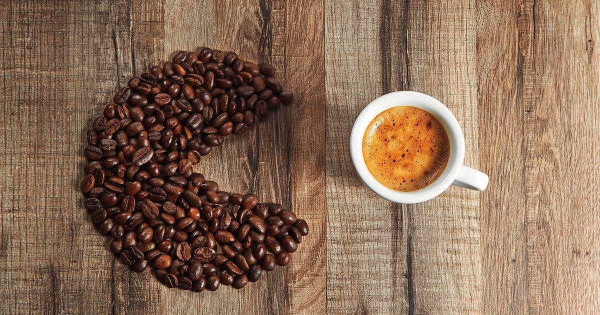 Можно ли пить кофе перед тренировкой: влияние на организм, плюсы и минусы