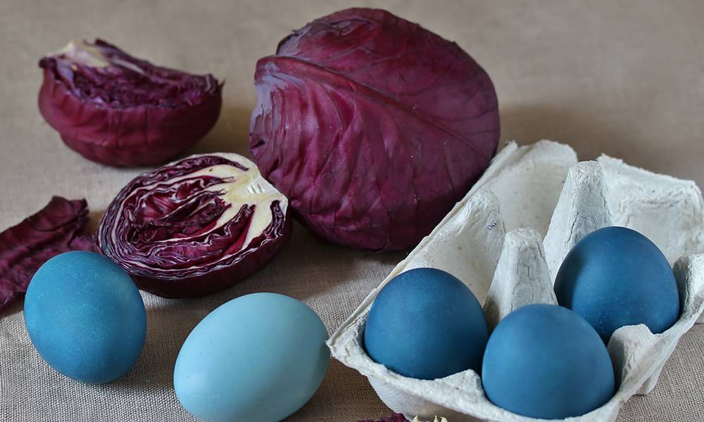 Как покрасить яйца на пасху. натуральные красители