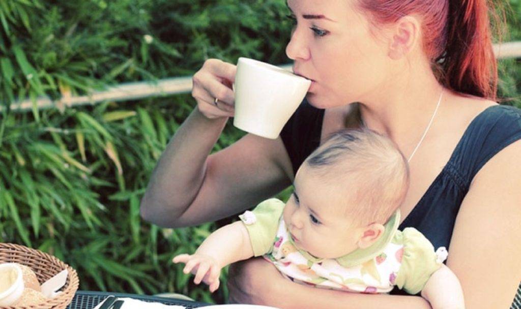 Можно ли кормящей маме кофе? совместимы ли кофеин и грудное вскармливание? :: syl.ru