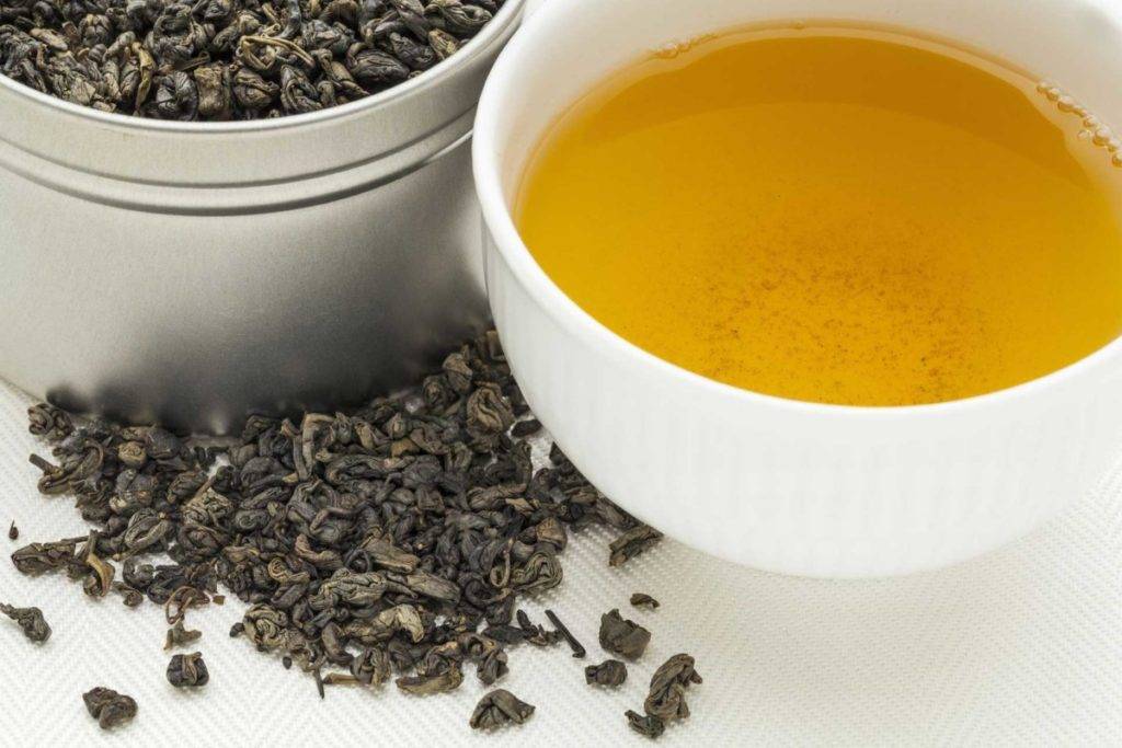 Зеленый чай ганпаудер (китайский порох) : описание, полезные свойства, как заваривать