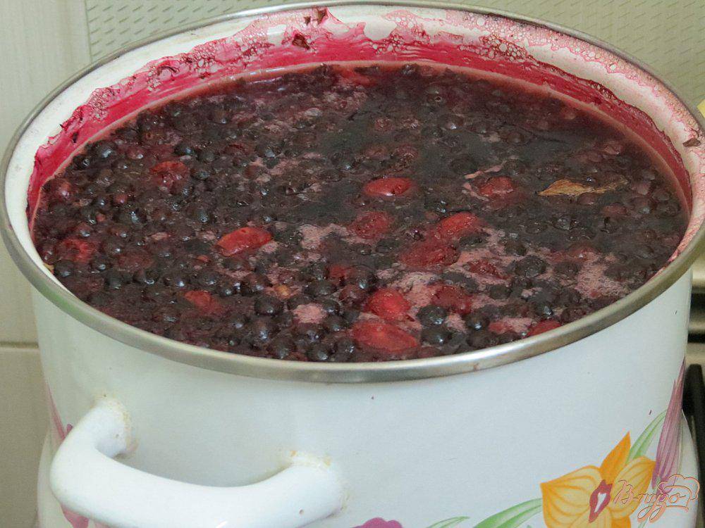 Компот из смородины на зиму: что нужно на 3-литровую банку, как приготовить с черной ягодой и простые рецепты без стерилизации