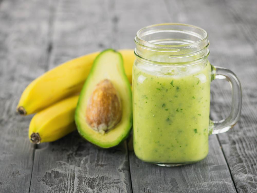 Смузи с авокадо - 10 диетических пошаговых рецептов