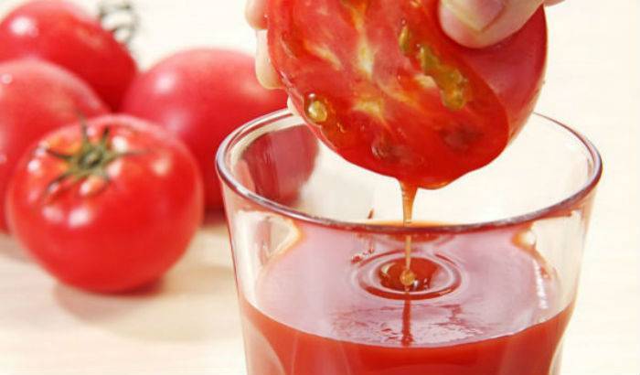 Применение настоя ботвы помидоров от вредителей и для подкормок