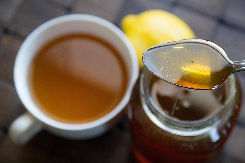 Почему нельзя класть мёд в горячий чай