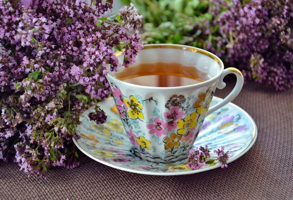 Чем полезен чай из мелиссы и душицы