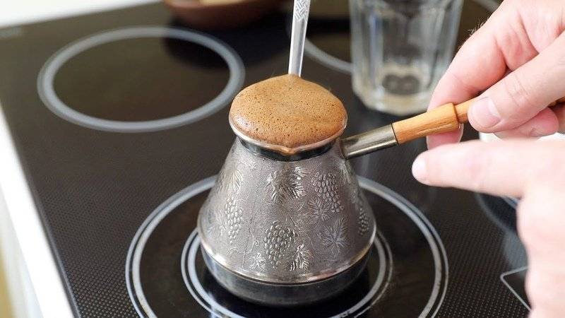 Как приготовить вкусный кофе к праздничному застолью