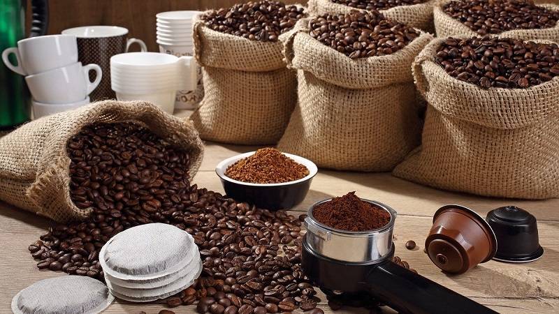 Можно ли пить просроченный кофе: последствия употребления натурального, молотого в зернах, и растворимого с истекшим сроком годности. как еще его использовать?