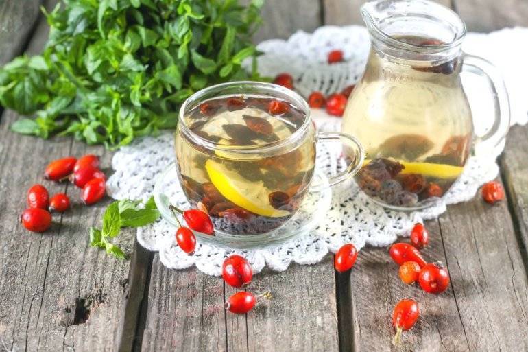 7 рецептов душистого чая из шиповника (+полезные свойства и противопоказания)