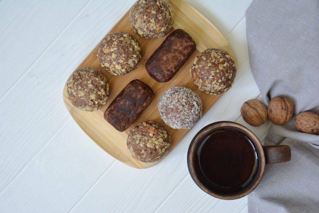Пирожное «картошка» из печенья: рецепт со сгущенкой и маслом в домашних условиях