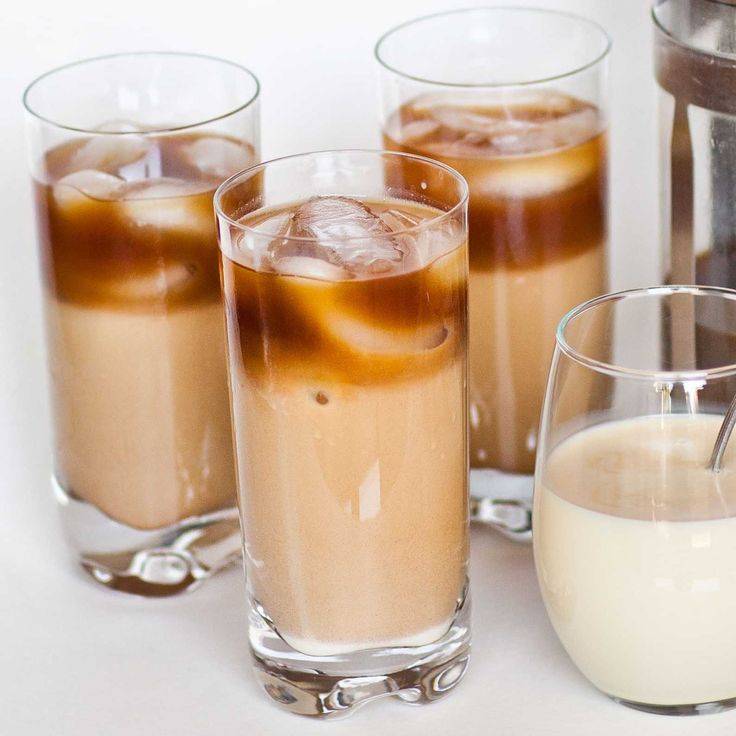 Кофе в жару: можно ли пить и чем лучше заменить горячий напиток