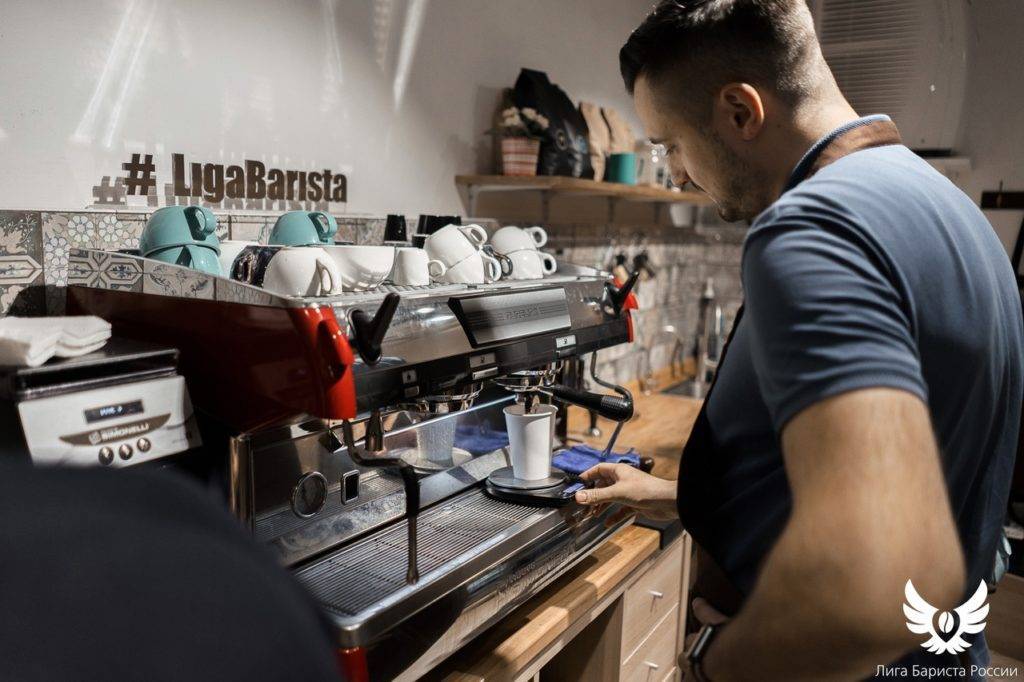 Обучение бариста в кофейном бизнесе: как стать профессионалом
