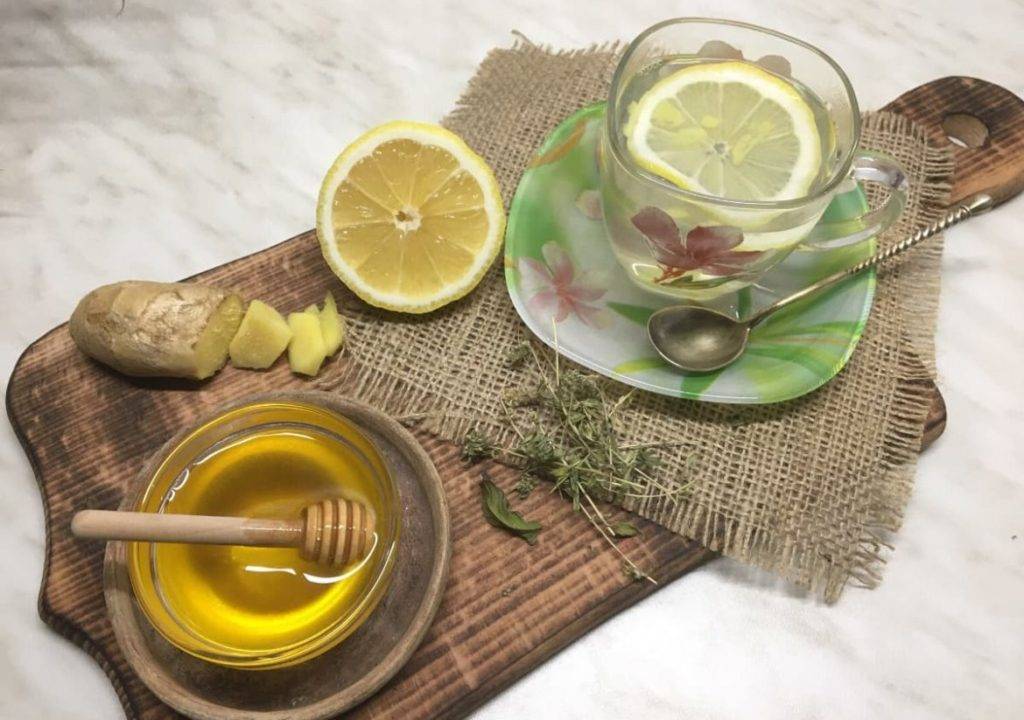 Чай с имбирем, лимоном и медом для укрепления иммунитета