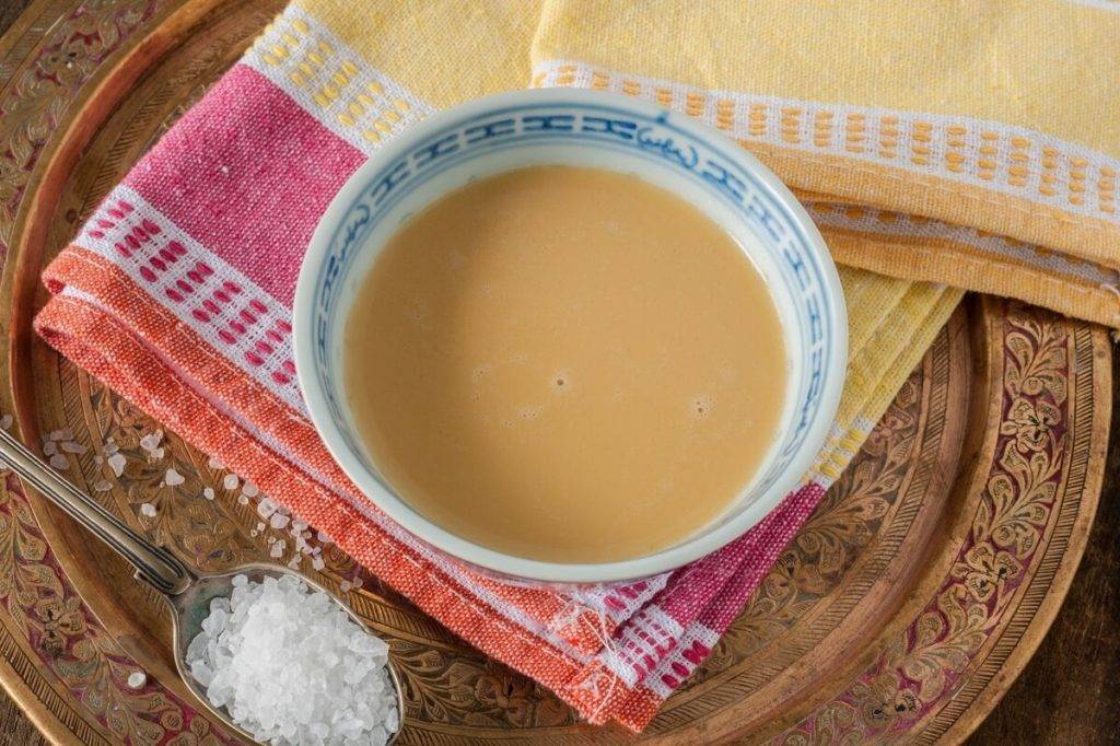 Как приготовить традиционный бурятский соленый чай с маслом
