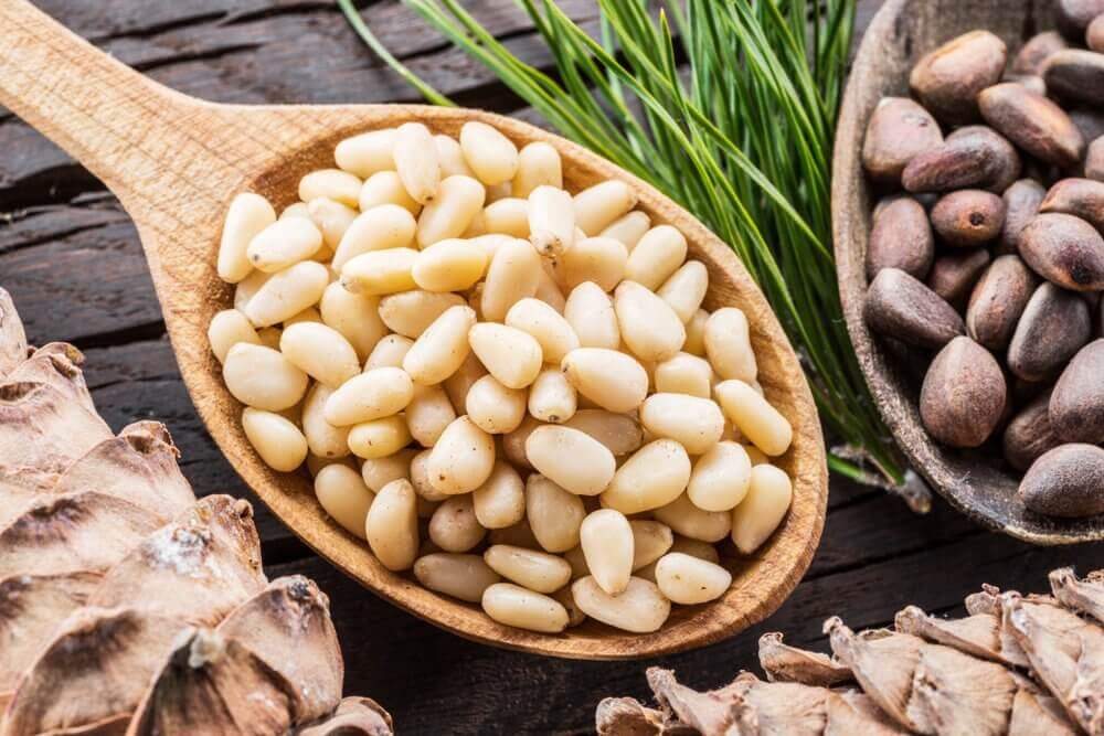 Кедровые орехи – польза и вред, противопоказания. применение масла, ядер, скорлупы