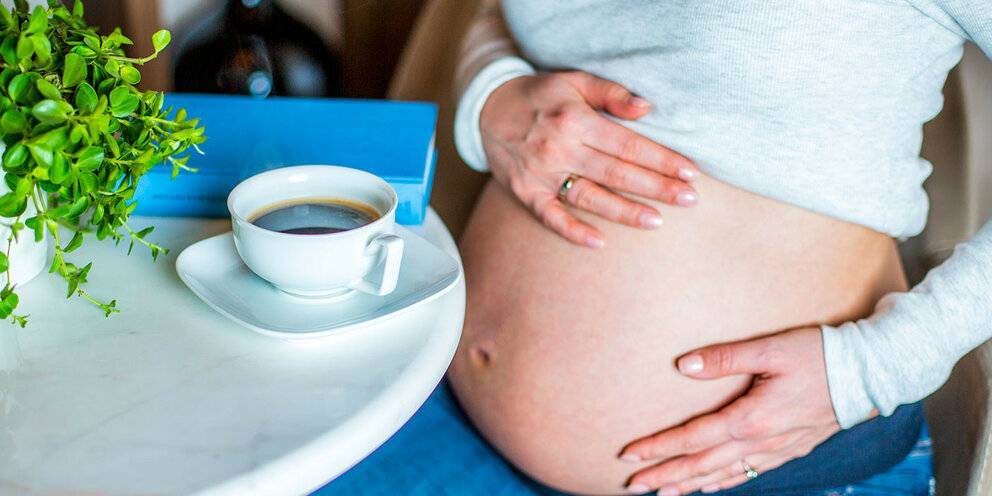 Употребление кофеина во время беременности связали с изменениями структуры мозга детей - новости медицины