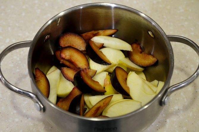Как приготовить компот из свежих яблок