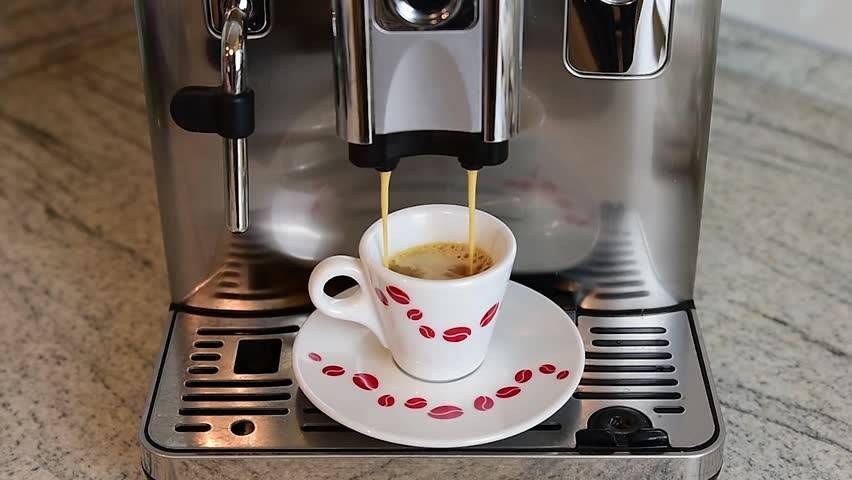 Как пользоваться капельной кофеваркой: 11 шагов и 4 совета