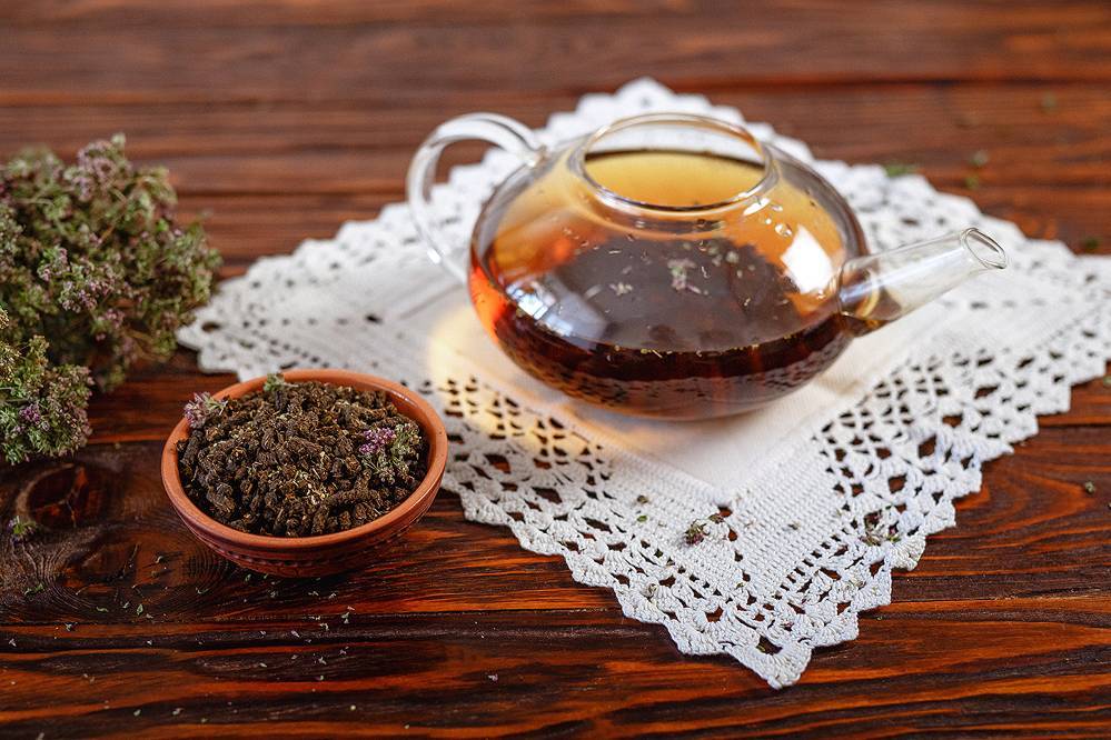 Чай с шалфеем: польза и вред, показания к применению, фиточай из растения, применение для женщин после 50 лет
