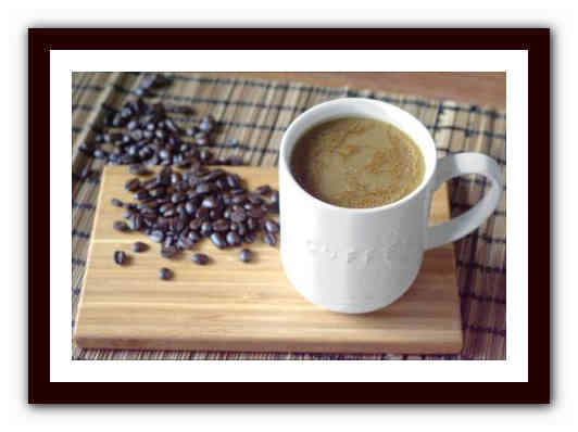 Кофе с молоком: можно ли добавлять, вред или польза для организма человека
