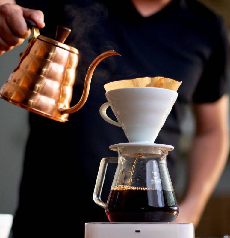 Пуровер для заваривания кофе: что это такое, разновидности, как пользоваться, аксессуары