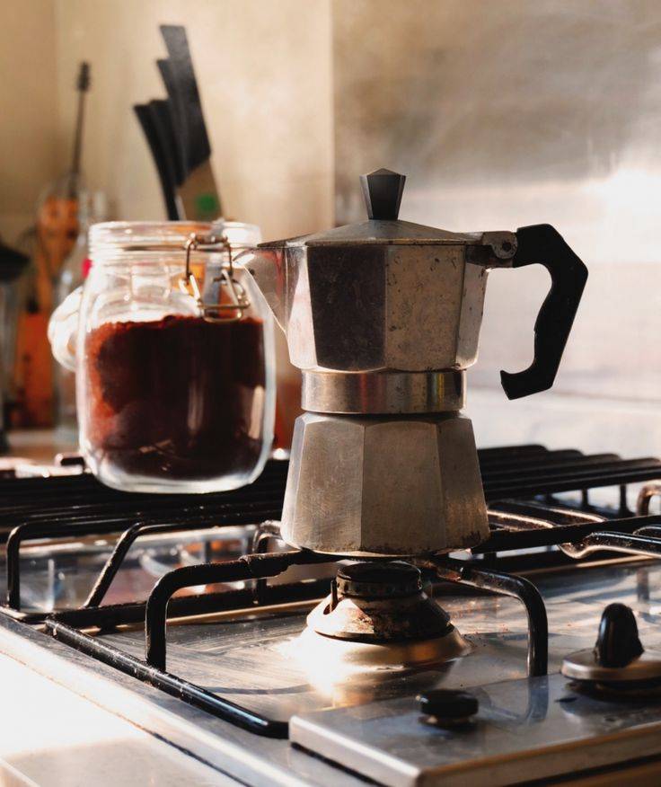 Как варить кофе в гейзерной кофеварке. итальянские традиции