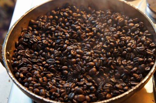 Методы обжарки кофейных зерен в домашних условиях: какие шаги
