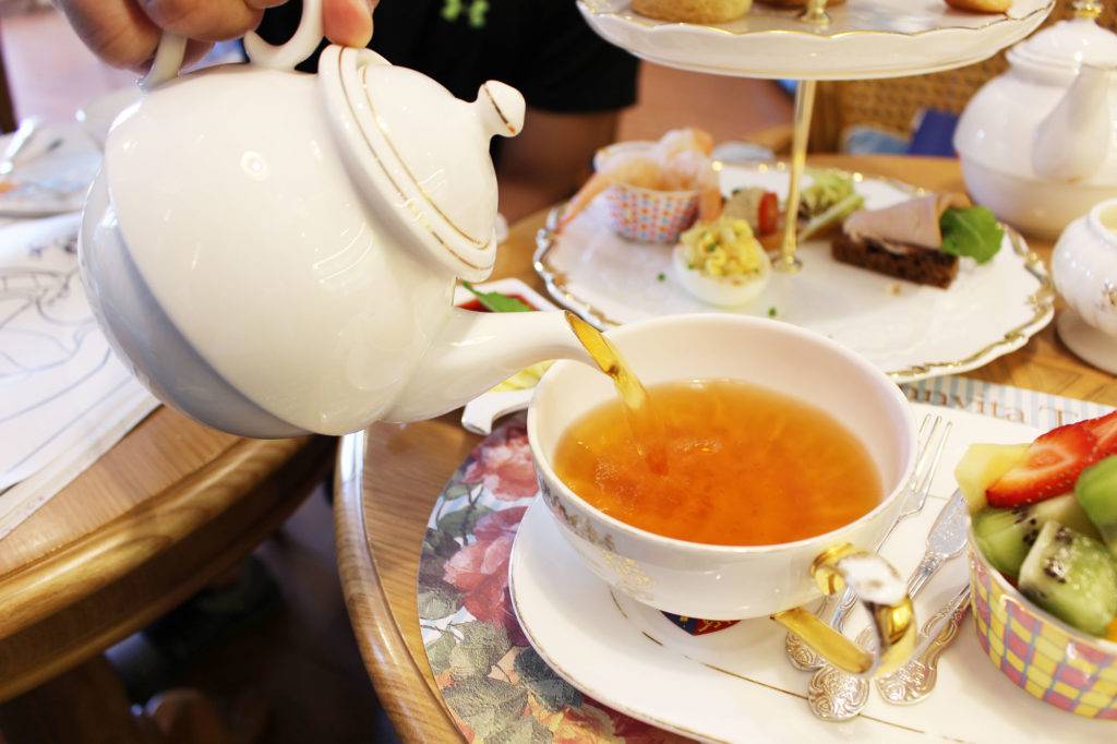 Английское чаепитие: как, с чем и во сколько пьют чай в великобритании