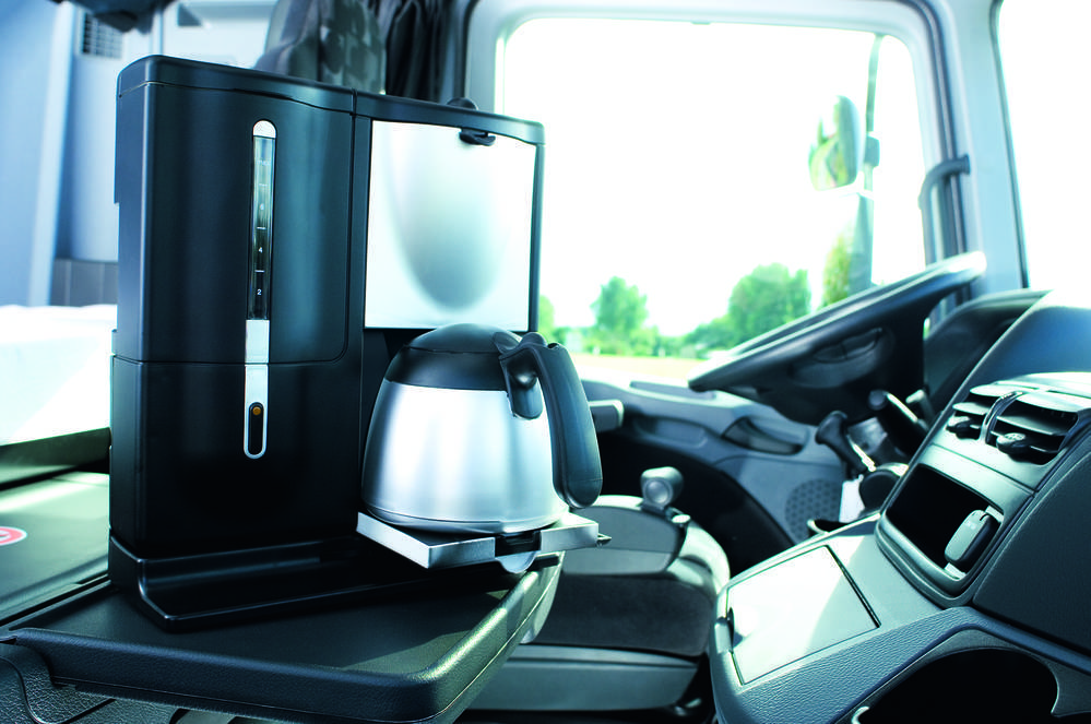 Автомобильная кофеварка: как подключить в машину от прикуривателя, особенности выбора