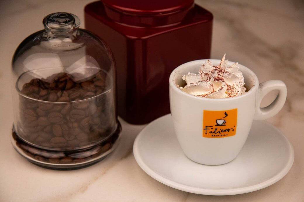 Кофе с шоколадом в турке