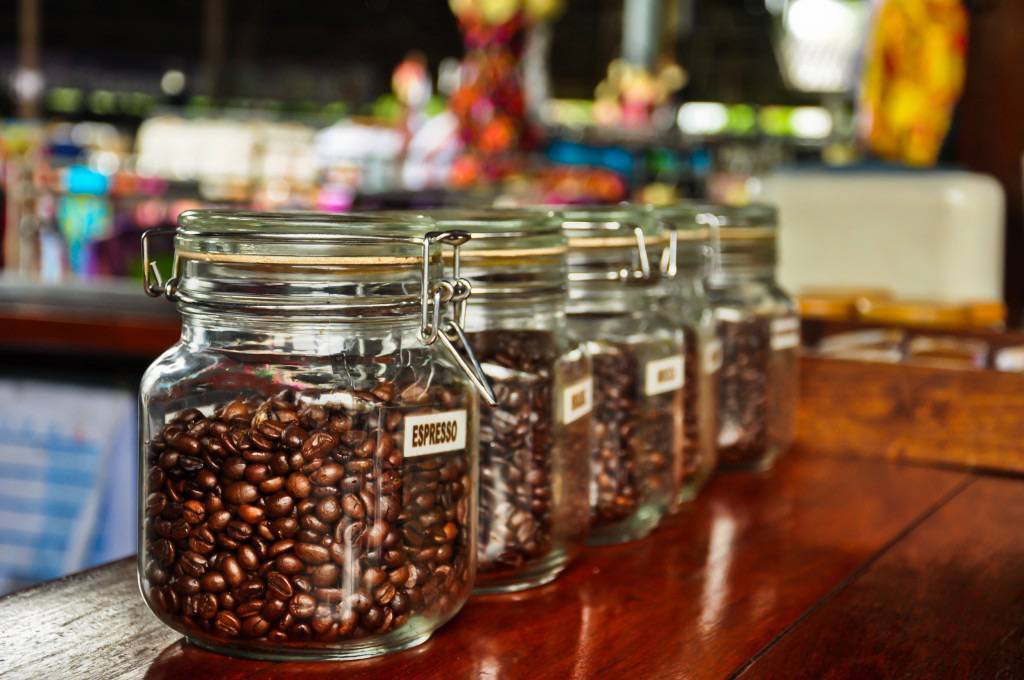 Как хранить кофе в зернах после вскрытия упаковки | портал о кофе