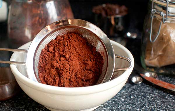 Противопоказания, польза и вред горького шоколада 70, 90, 97,7 % какао