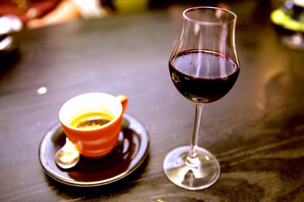 Кофе с алкоголем – история, польза и вред, варианты приготовления
