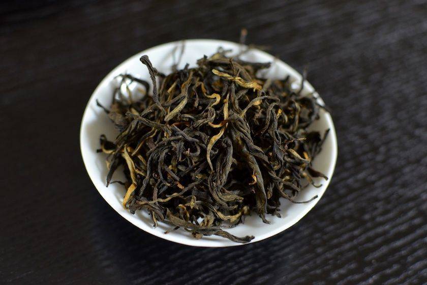 Чай дянь хун: описание, свойства, эффект, как заваривать