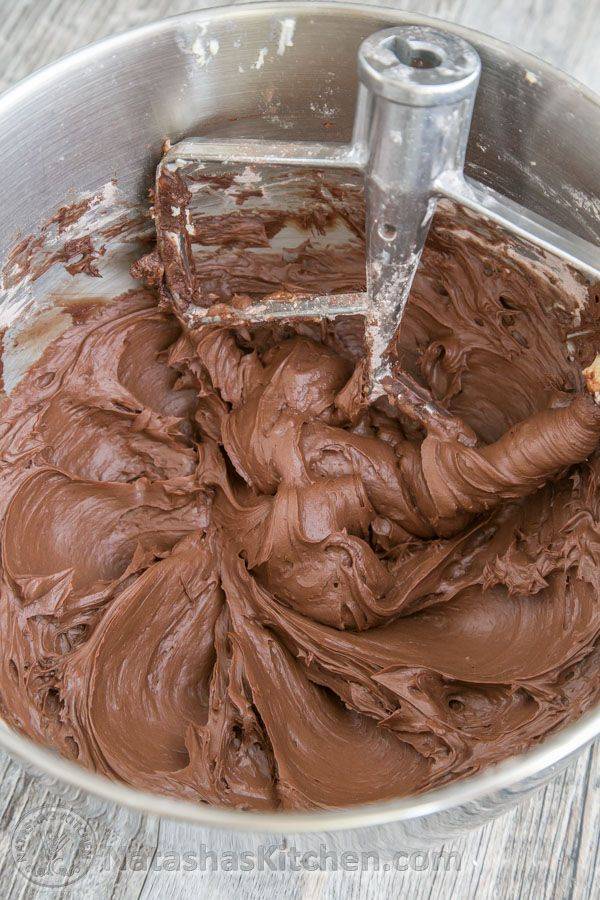 Шоколадный крем для бисквитного торта: топ-11 рецептов