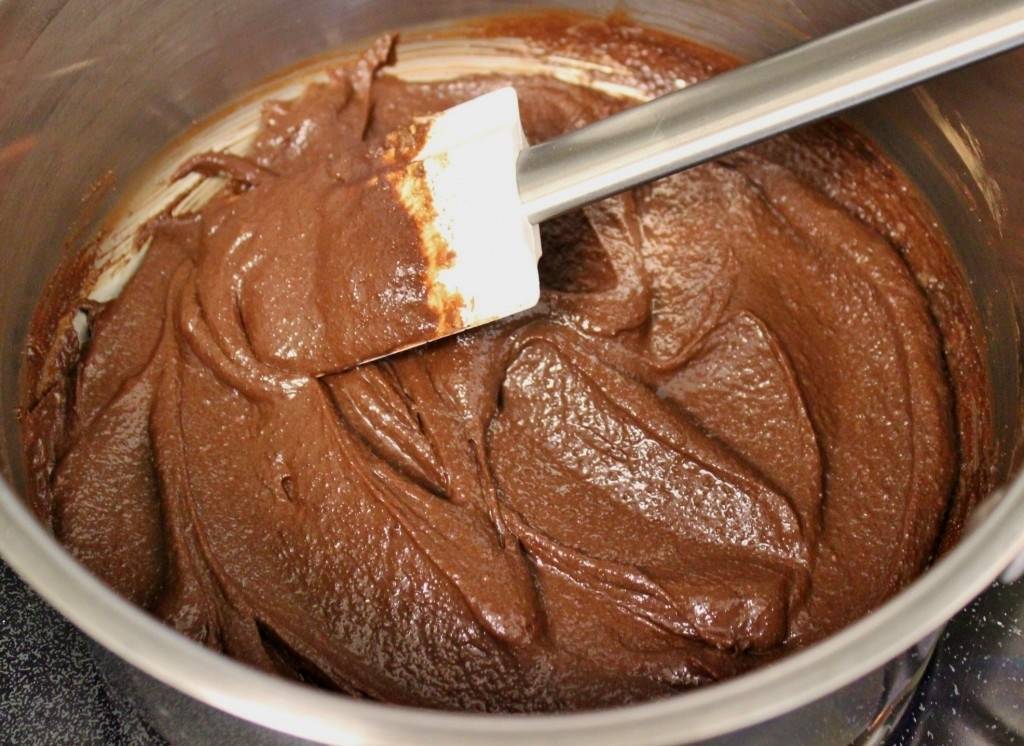 Шоколадная помадка из какао для торта рецепт с фото пошагово - 1000.menu