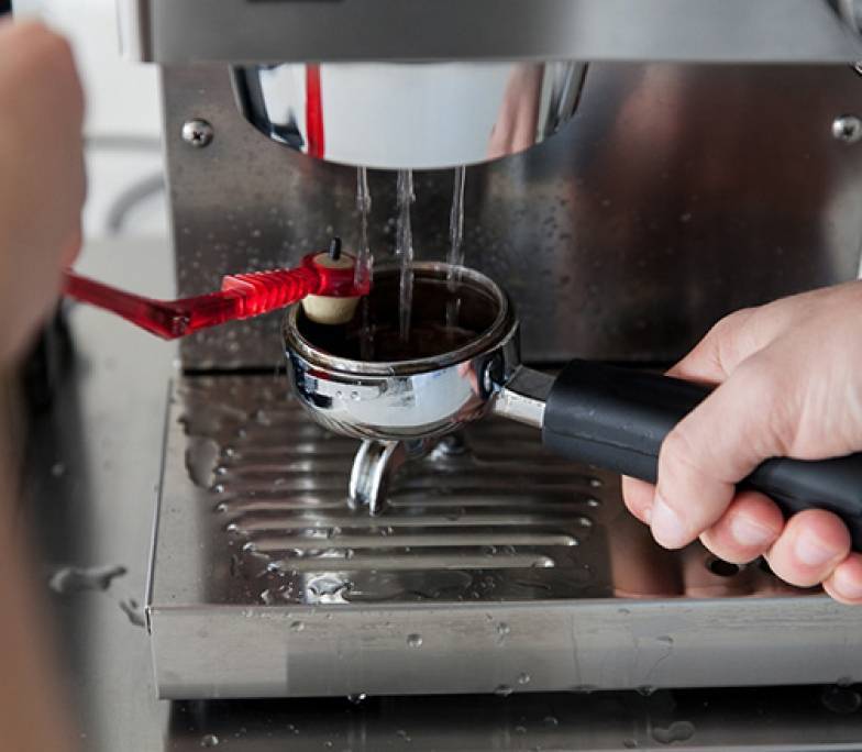 Как удалить накипь в кофемашине