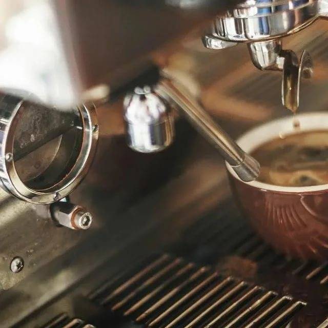 Инструкция по очистке кофемашины разных производителей и лучшие средства