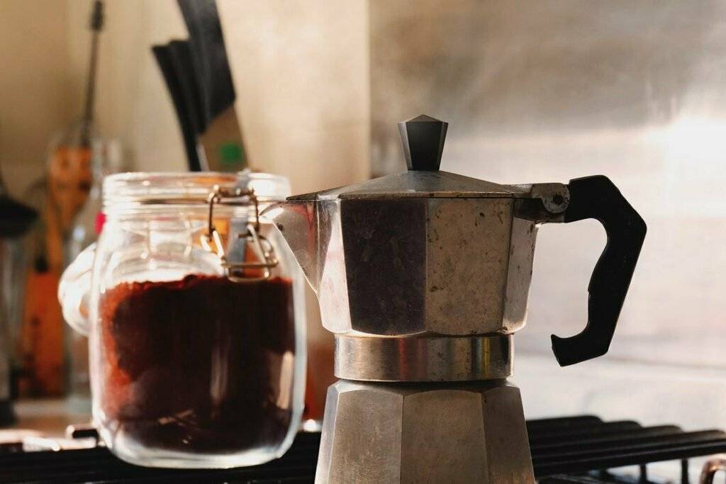 Почему кофе горький (из кофемашины, турки, гейзерной кофеварки). как снизить горечь?