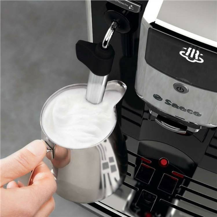 Как выбрать лучшую кофемашину с капучинатором: какие бывают, их виды и особенности, рейтинг и обзор 8 популярных моделей с ручным и автоматическим капучинатором, их плюсы и минусы