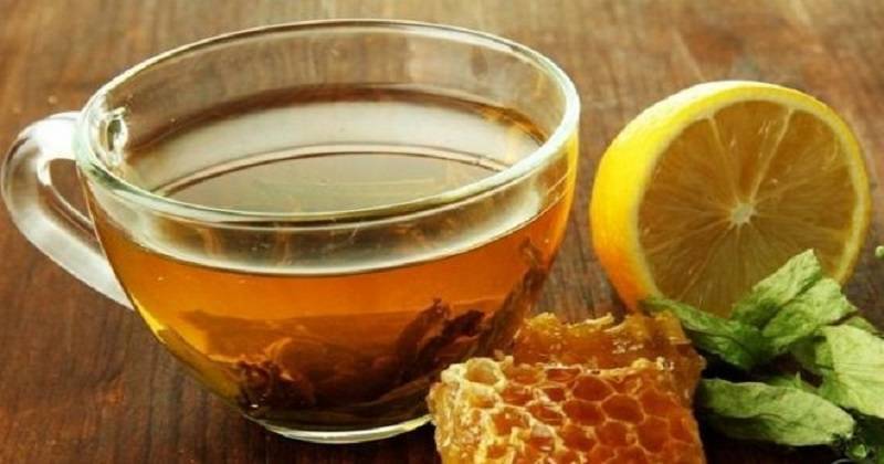 Можно ли добавлять мед в чай: особенности употребления и польза продукта
