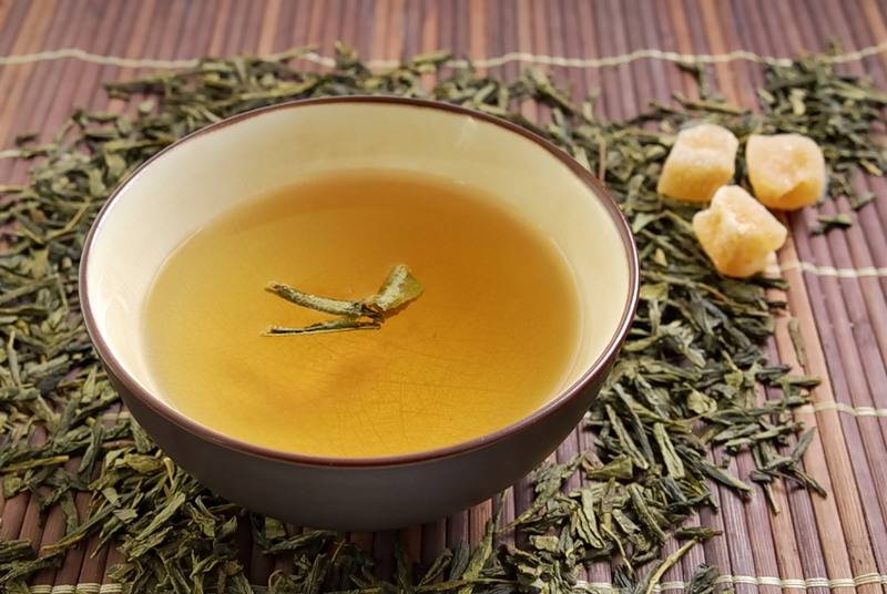 Египетский жёлтый чай хельба: полезные свойства и противопоказания. как заваривать и пить