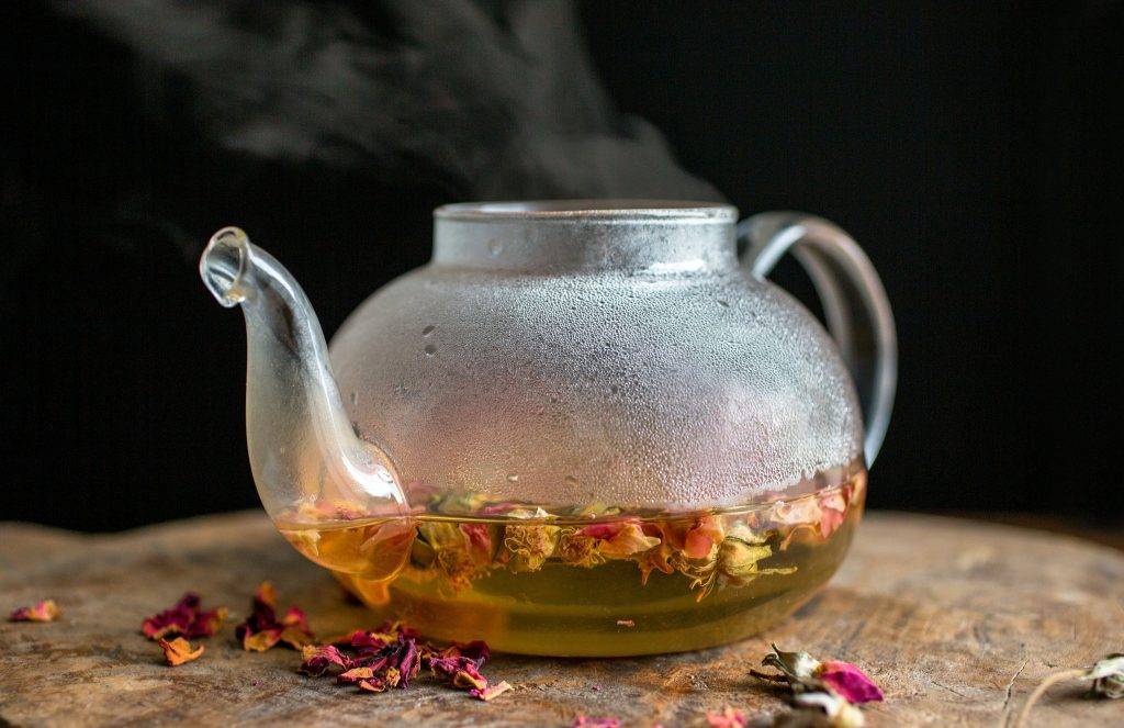 Листья груши: лечебные свойства, как заварить чай с грушей