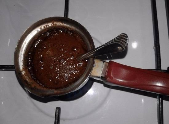 Подробно о том, как варить кофе в кастрюле и ковшике (турке)