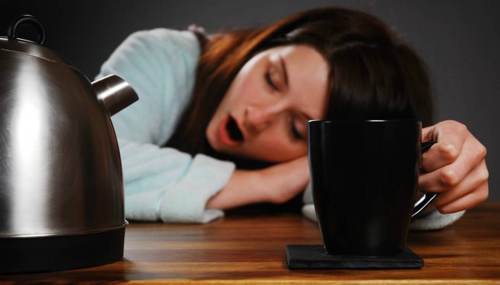 Слабость: основные причины. к какому врачу обращаться, если мучает слабость, нету сил и постоянно хочется спать?