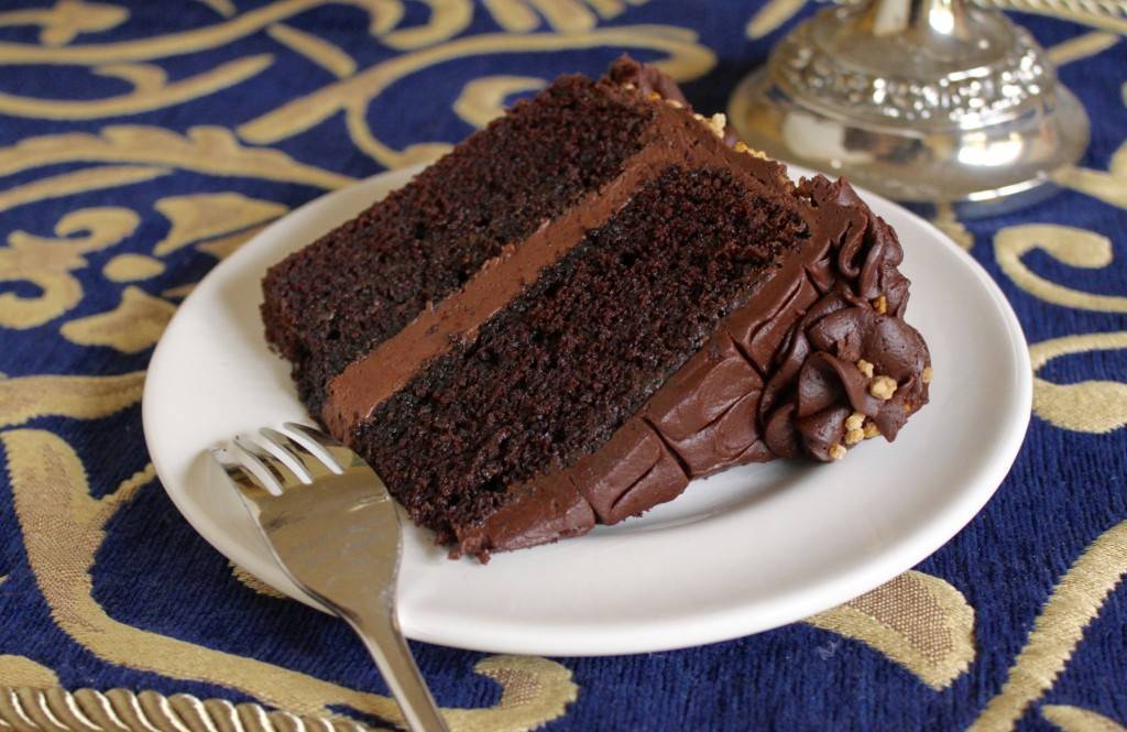 Простой шоколадный торт в домашних условиях. 8 рецептов вкусного десерта к празднику