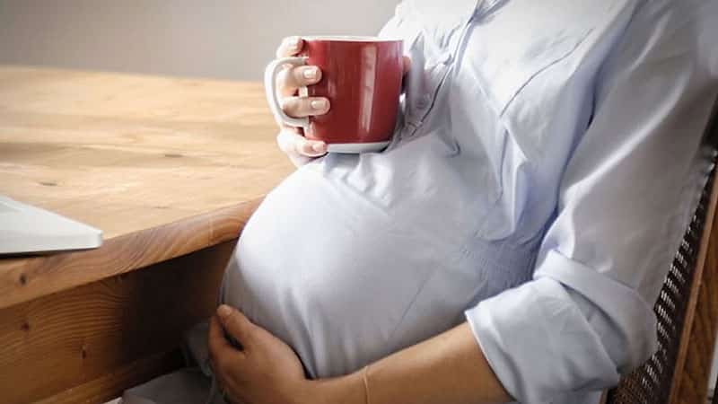 Чай каркаде при беременности – опасность или польза?