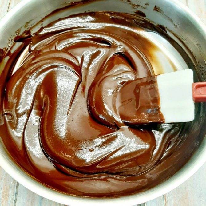 Шоколадный крем из какао для тортов и десертов
