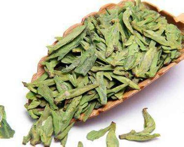 Чай лунцзин (колодец дракона), полезные свойства зеленого чайного напитка